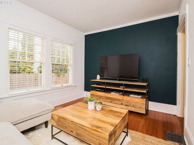 Foto del edificio - 1305 NE Killingsworth St