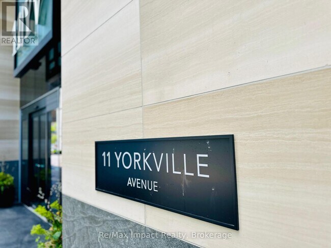 Photo du bâtiment - 11 Yorkville Ave