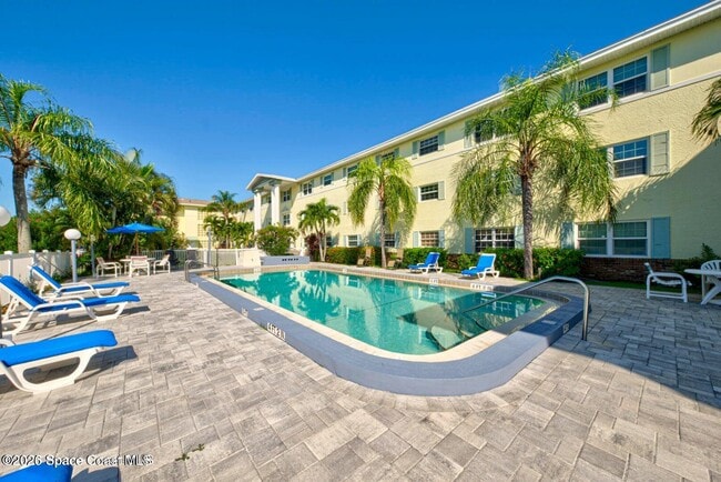 Building Photo - 230 Columbia Dr