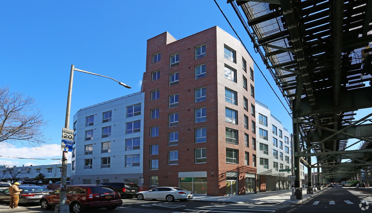 Livonia Commons Apartments in Brooklyn, NY