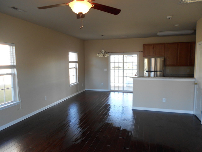 Building Photo - 126 Broad River Dr