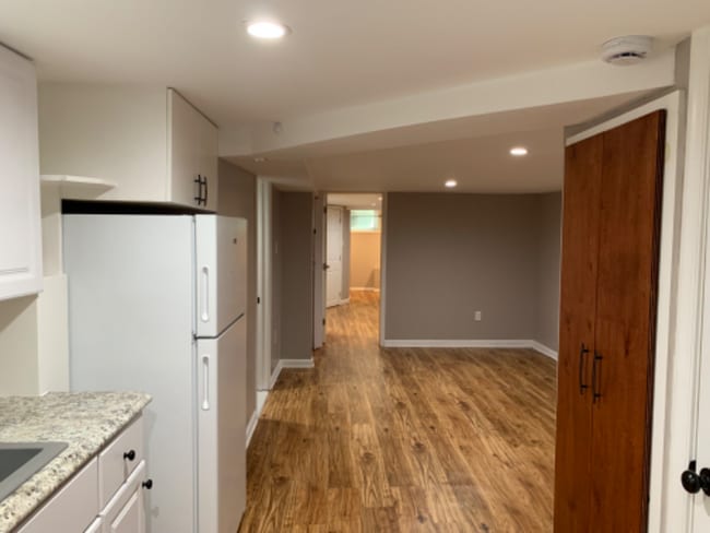 Building Photo - 7928 Loretto Ave