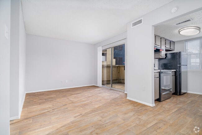 2BR, 2BA - 1174SF - Dining Area - Melia Apartments