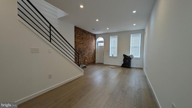 Building Photo - 2232 N Mascher St