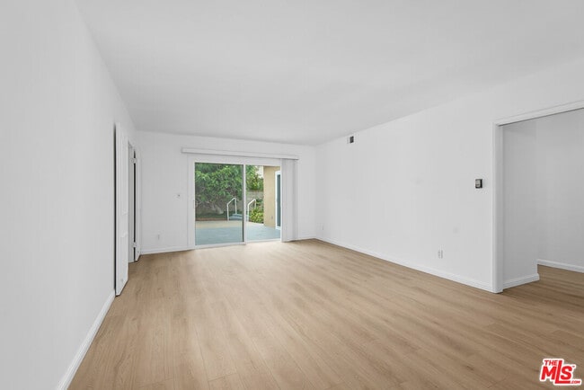 Building Photo - 11236 Rudman Dr
