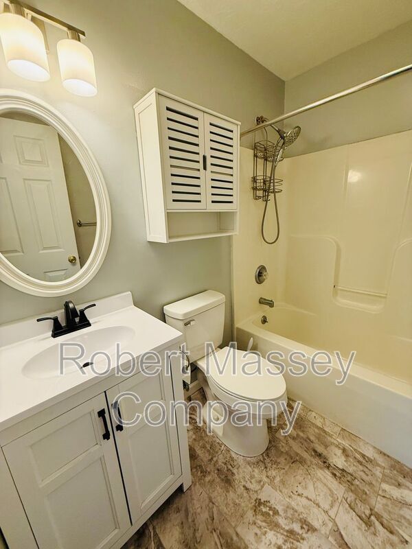 Foto del edificio - 137 Stone Creek Ct