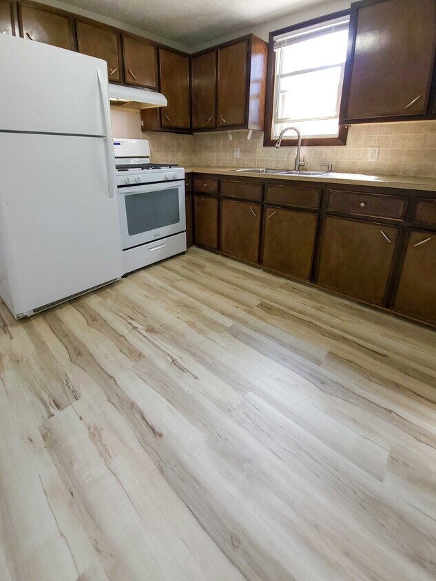 Foto principal - 1027 35th St SW