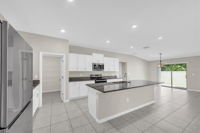 Foto del edificio - 1873 Colding Dr