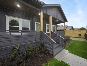 Building Photo - 1209 Tabor St