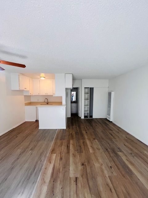 Foto del edificio - 1260 Beachwood Dr