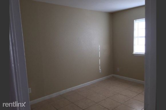 Foto del edificio - 8351 Park Place Blvd