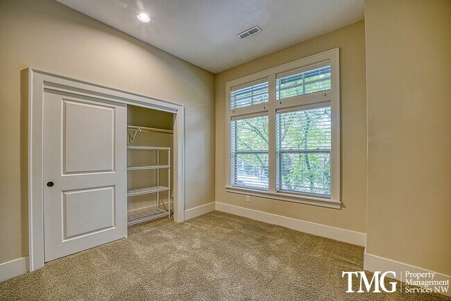 Foto del edificio - Refined Portland Residence Near Forest Park & NW 23rd
