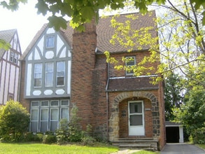 Building Photo - 18320 Newell Rd