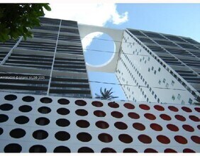 Building Photo - 55 SE 6th St