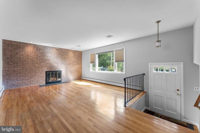 Foto del edificio - 10720 Norman Ave