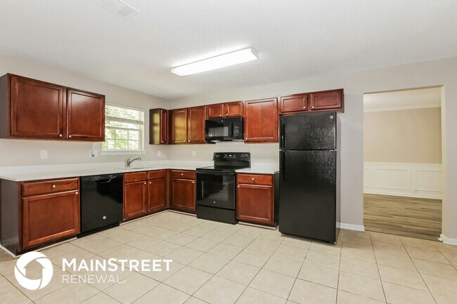 Foto del edificio - 665 Lakeridge Ct