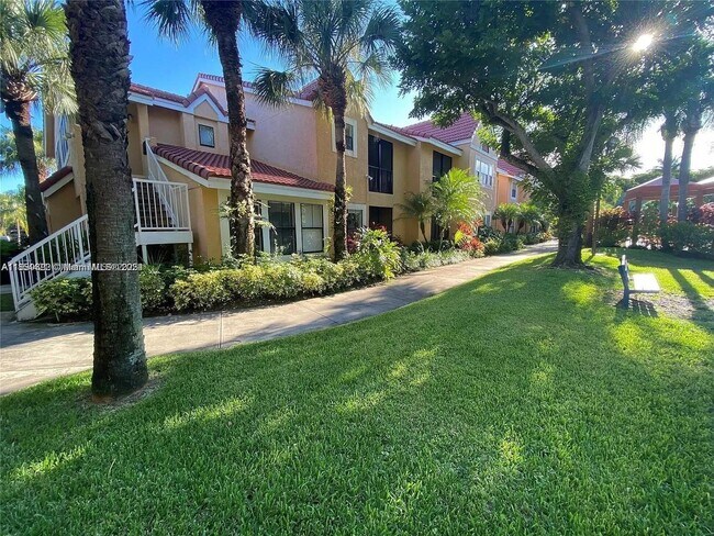 Foto del edificio - 10581 SW 155th Ct
