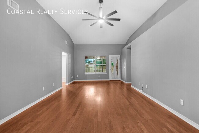 Foto del edificio - 9761 Leeward Way