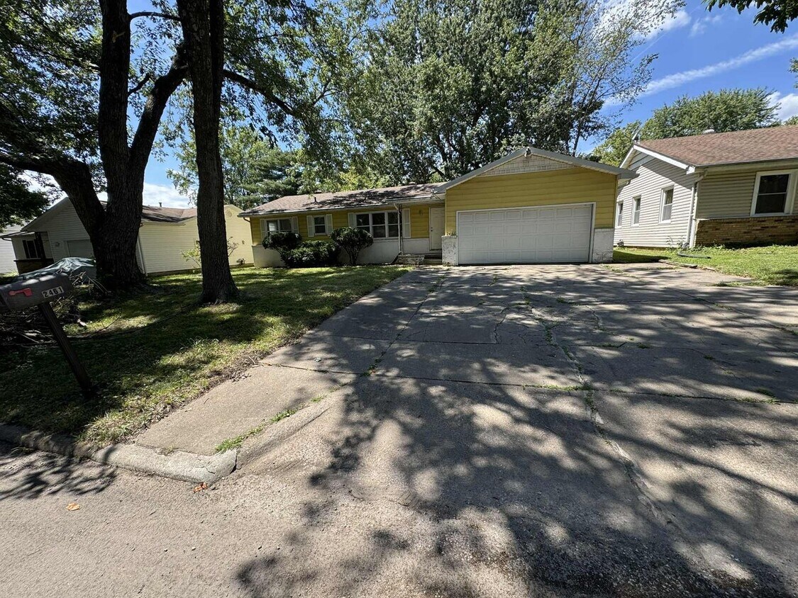 Foto principal - Cute 3 bedroom house in southwest Springfi...