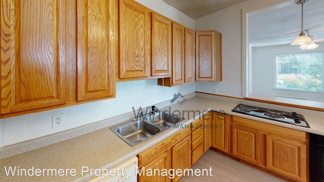 Building Photo - 1 br, 1 bath House - 207 N. Spokane Street