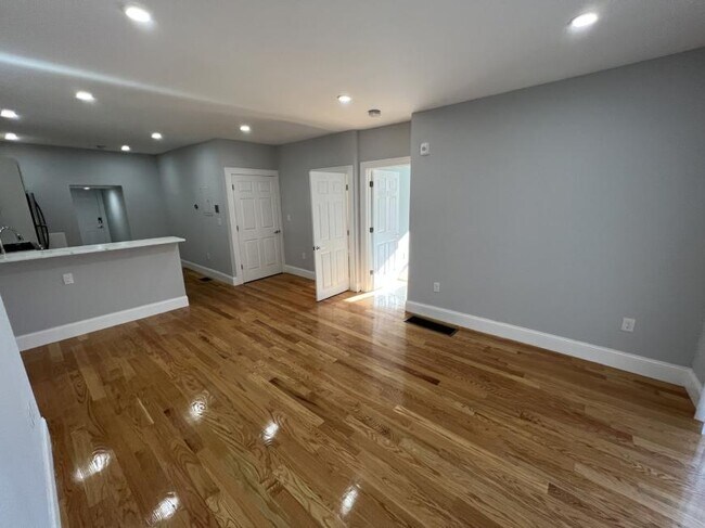 Photo - 1.0 bedroom in Cambridge Massachusetts 02140 Apartment