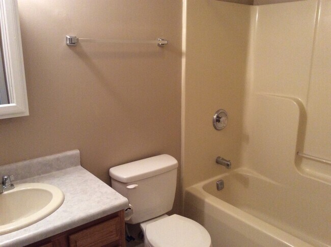 Foto del edificio - 3 Bedroom home in Lawrence Twp