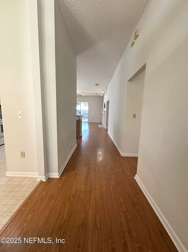 Foto del edificio - 1274 Ardmore St