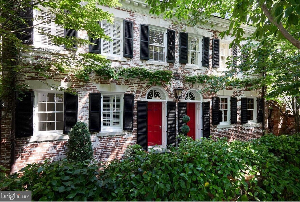 Foto principal - Georgetown East Village Perfection with PA...