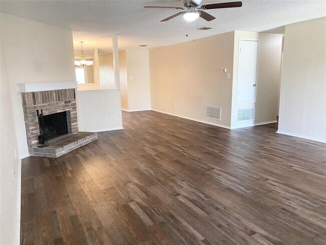 Building Photo - 4045 Golden Horn Ln