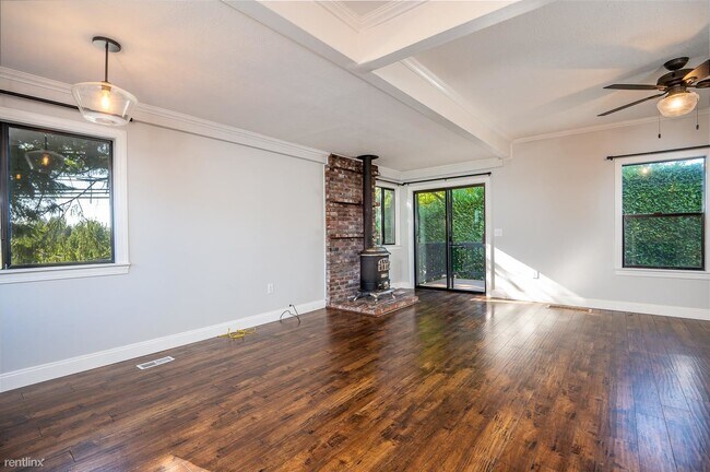 Foto del edificio - 1 br, 2 bath House - 8936 SW Terwilliger B...