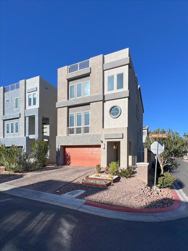 Foto del edificio - Stunning 4-Bedroom Home in Gated Community Near I-215 & Top Amenities!