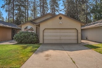 Building Photo - 3906 Trevino Dr
