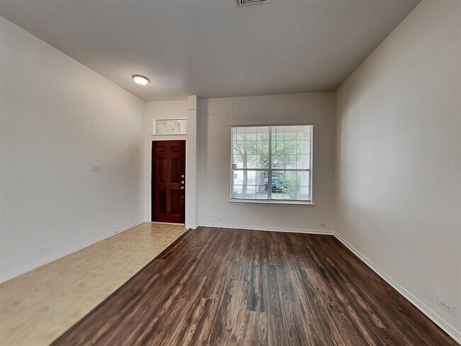 Building Photo - 2938 Smokey Forest Ln