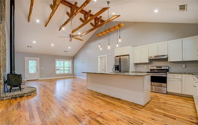 Foto del edificio - 4979 Snook Thompson Rd SE