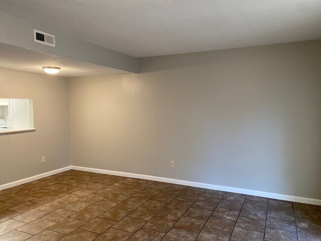 Building Photo - 25 Rossfield Cv