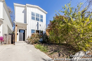 Building Photo - 811 Nevada