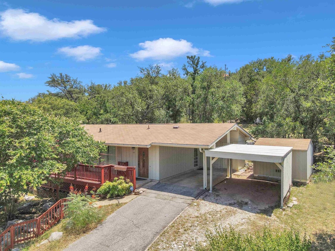 Primary Photo - 515 Los Escondidos Rd