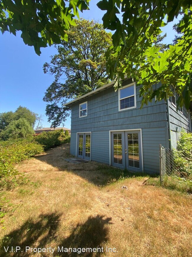Building Photo - 2 br, 1 bath House - 16898 SE Tristin Ln.