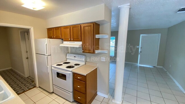 Foto del edificio - 5624 Pinerock Rd