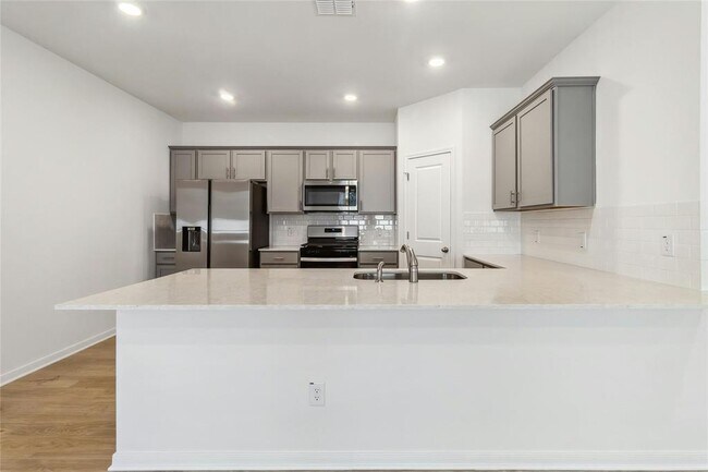 Foto del edificio - 475 Brooks Ranch Dr