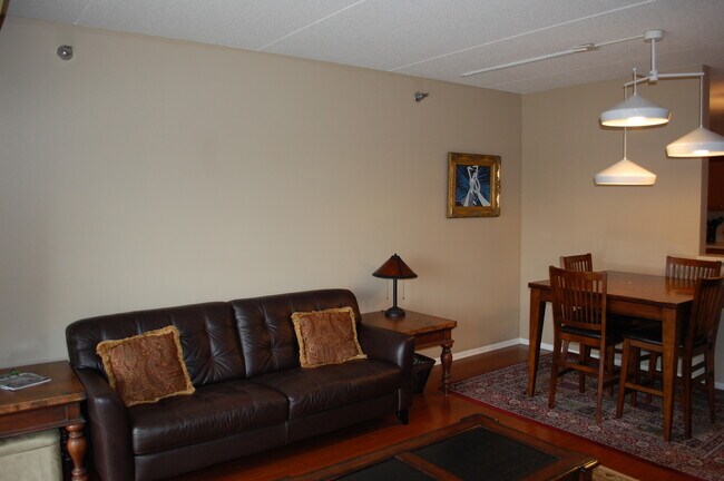Foto del edificio - 410 W Mahogany Ct