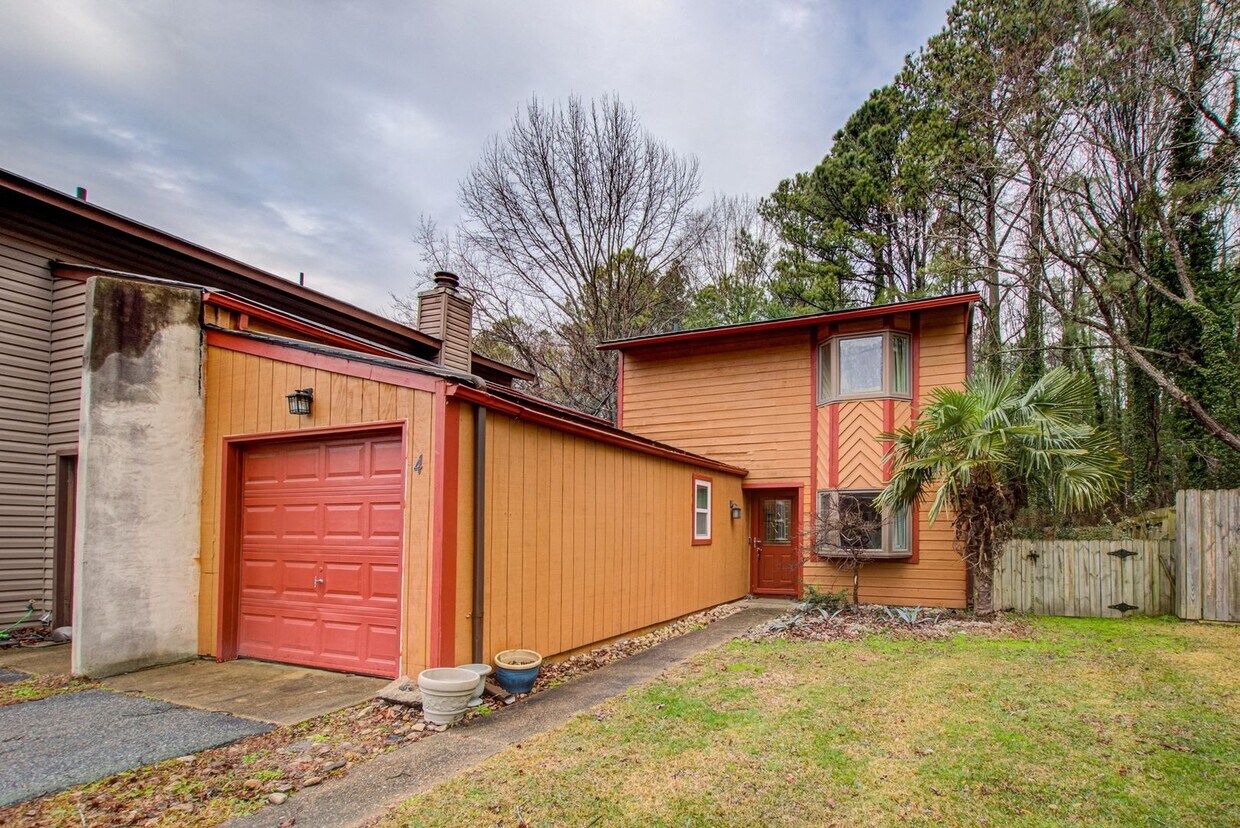 4 Farington Cir, Chesapeake, VA 23320 Townhome Rentals in Chesapeake VA