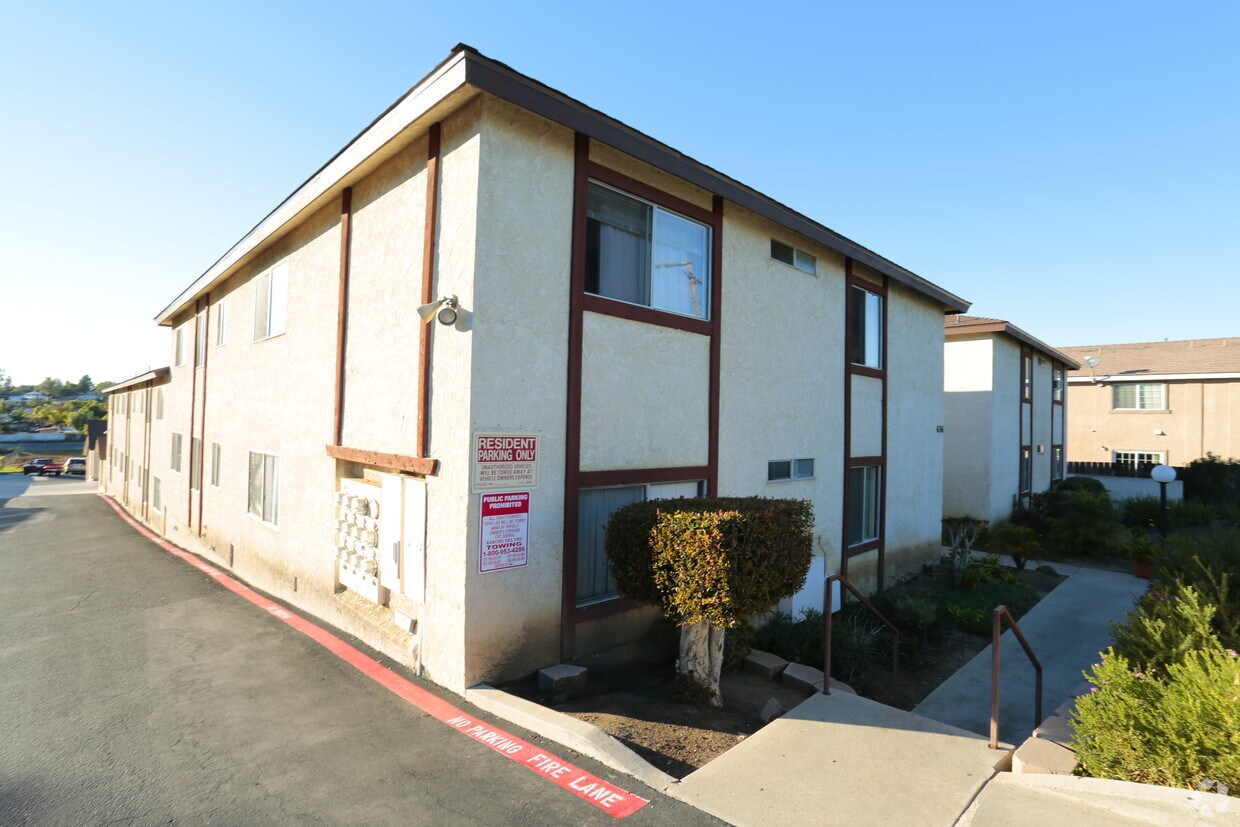Foto principal - Pacific Vista Apartments