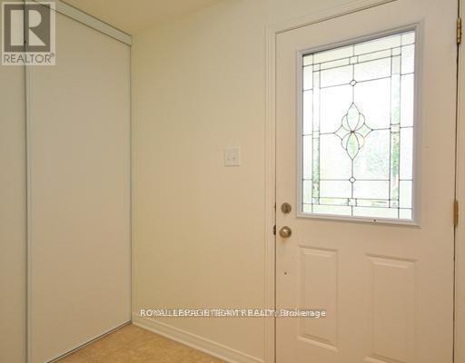 Building Photo - 517 Woodchase St
