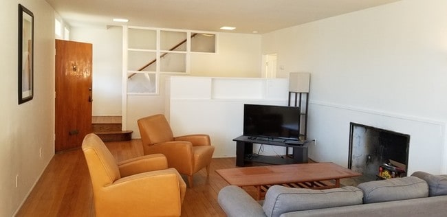 Building Photo - Historical Mare Island Duplex Unit