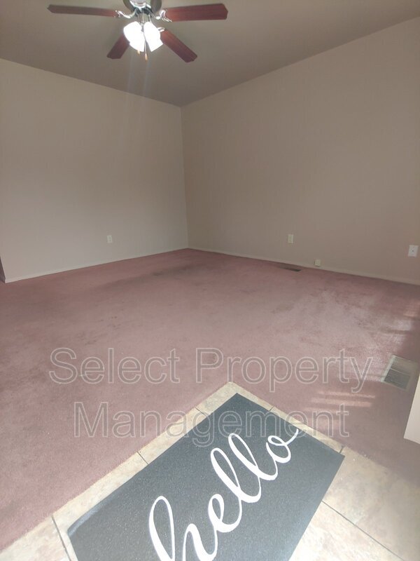 Building Photo - 3605 McCormick Ave