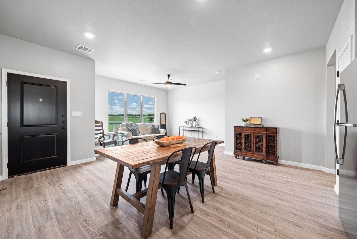 Foto principal - 812 Meiomi Dr