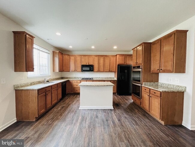 Building Photo - 38 Carriage Hill Dr