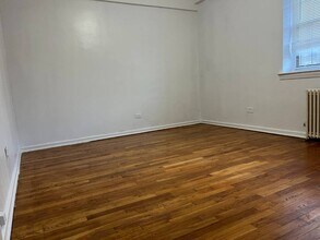 Building Photo - 147-12 78th Rd