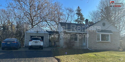 Building Photo - 1320 Wilson Dr
